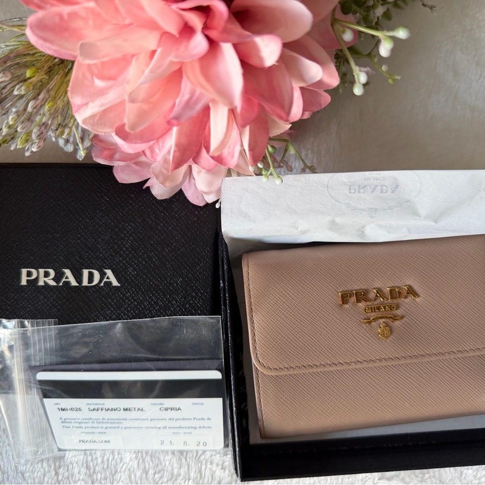 Prada Cipria Wallet with Gold Logo SAFFIANO leather - Picture 4 of 4